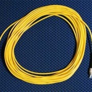 day-nhay-quang-singlemode-simplex-fcupc-fcupc-3-0-mm-dai-10-m.jpeg