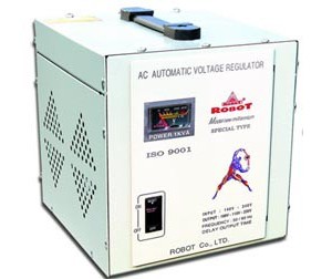 on-ap-servo-1-pha-cong-suat-1-5kva-90v-240v.jpeg